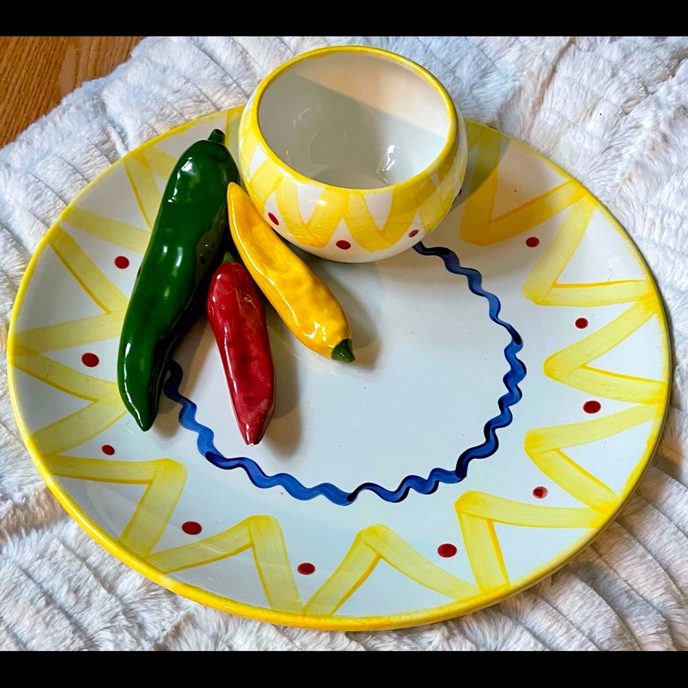 ☘️ Vintage Rare Cali 3D Raised Pepper Chip and Dip Ceramic Platter